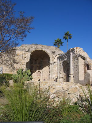 Stone Chapel, Mission San Juan Capistrano, Orange County
Built in the 18th Century, this was destroyed by an earthquake in 1812
