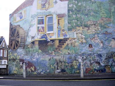 Damage to mural on Glenelg Road