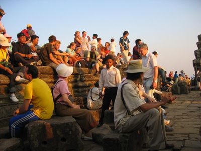 Crowds at Phnom Bakheng for sunset
