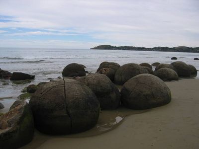 Moeraki Boulders